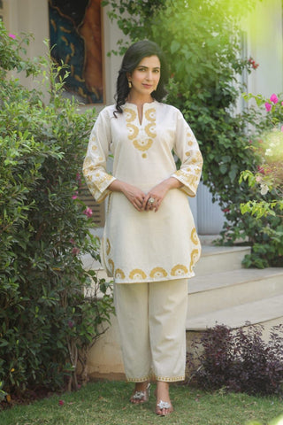White yellow 2 piece set