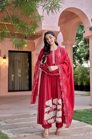 Red kurta set